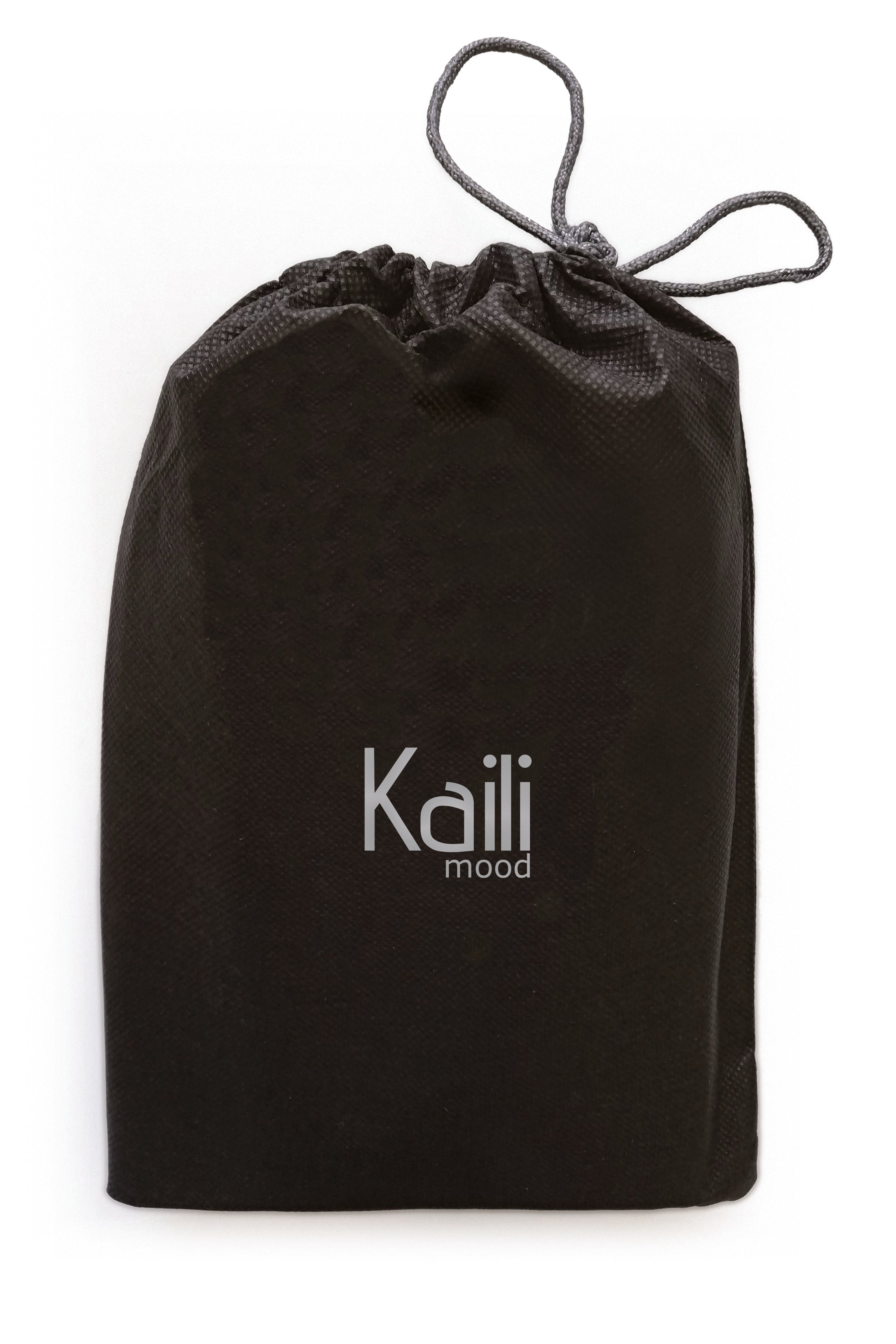 K0007AB | 6-piece Under Glass Set made of genuine full grain leather, smooth. Under glasses size: ø 9 cm, Under glasses holder size: ø 9 x 3.0 cm.  Packaging: Tnt bag